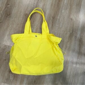 Lululemon tote bag